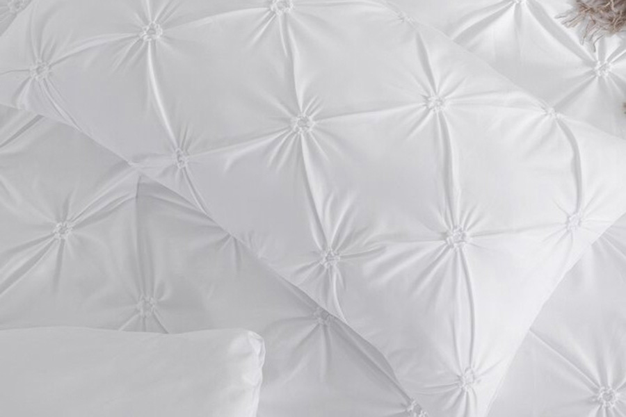 FaFurn All Season Pleated Hypoallergenic Microfiber Reversible 3 Piece Comforter Set - White, King Size