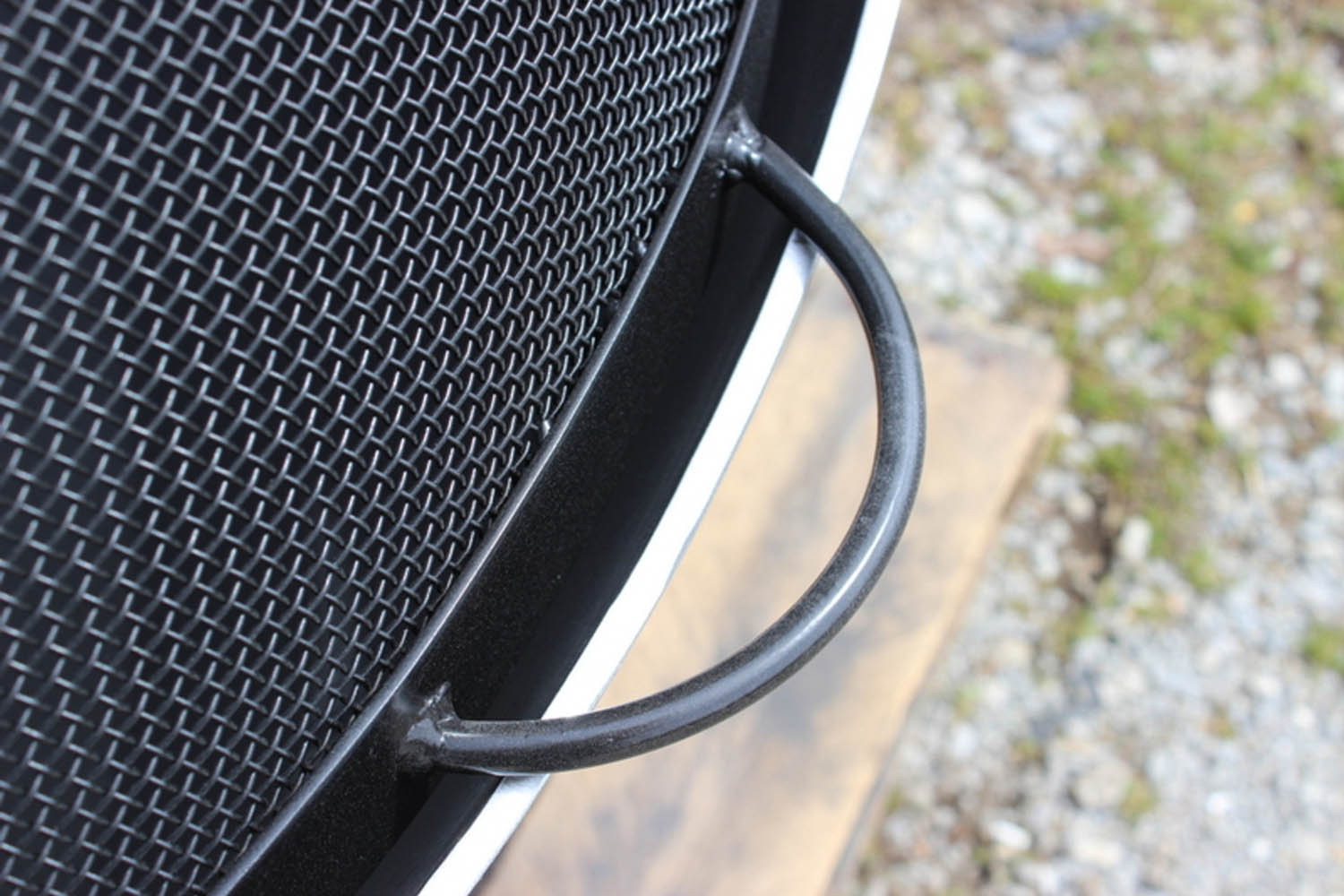 Fire Pit Art Artisan Spark Guard 34.5" - Black
