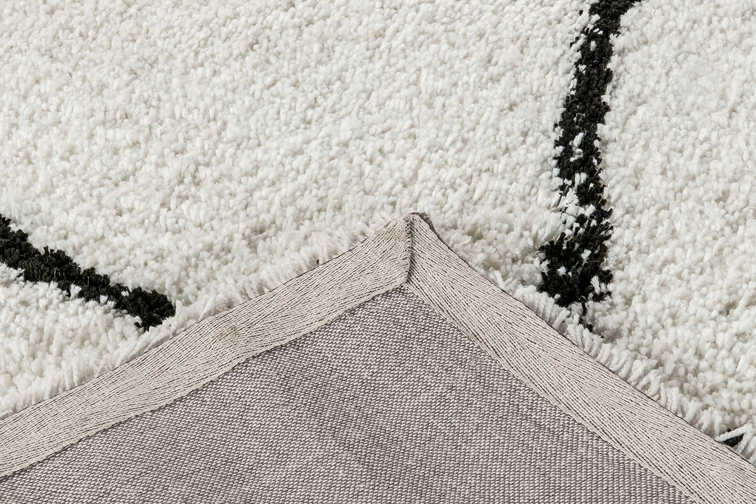 BLNK Roxy Shag Style Diamond Trellis Area Rug - Ivory, 8'W x 10'L