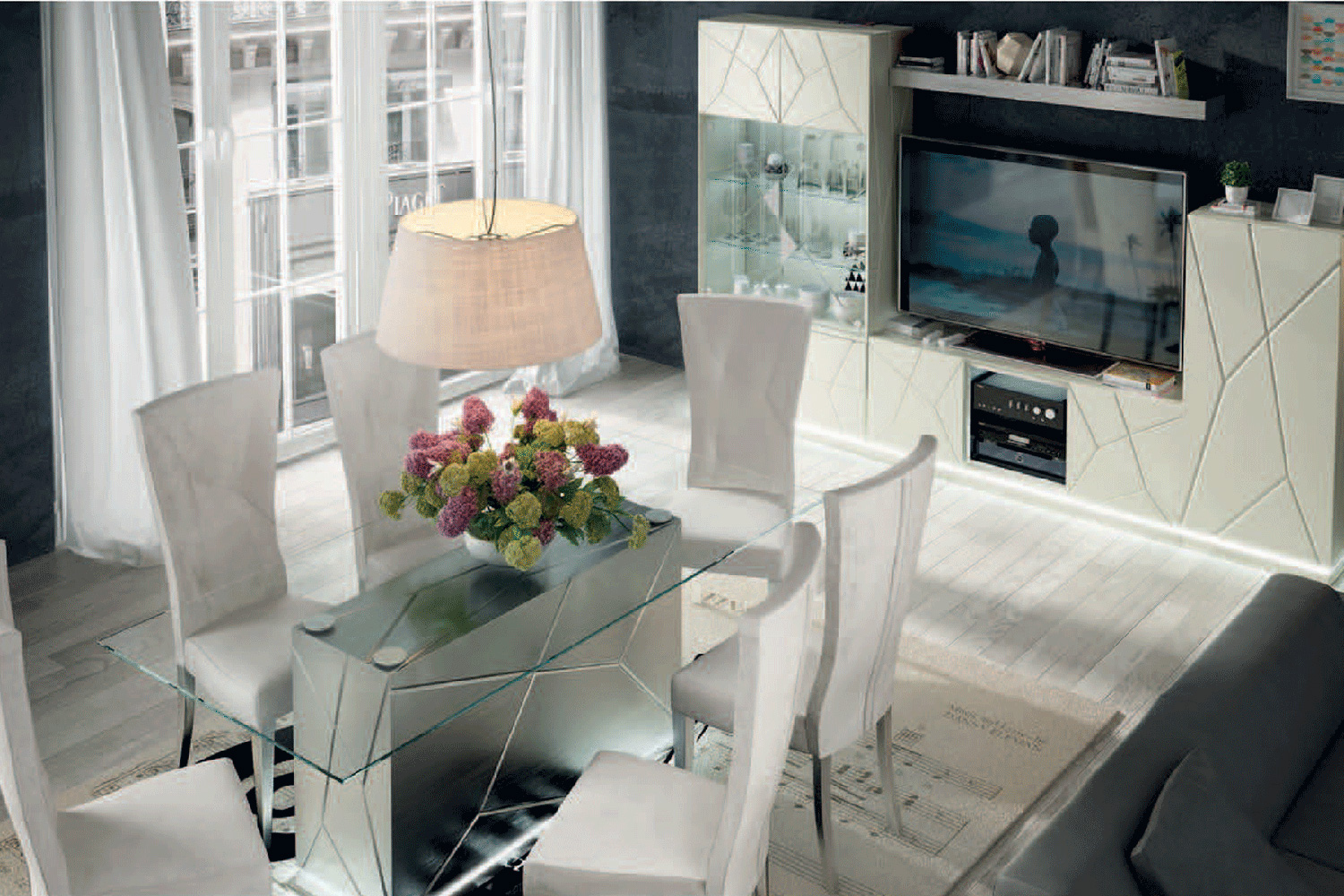 Franco - Ex01 Showcase 4 Doors 2 Drawers