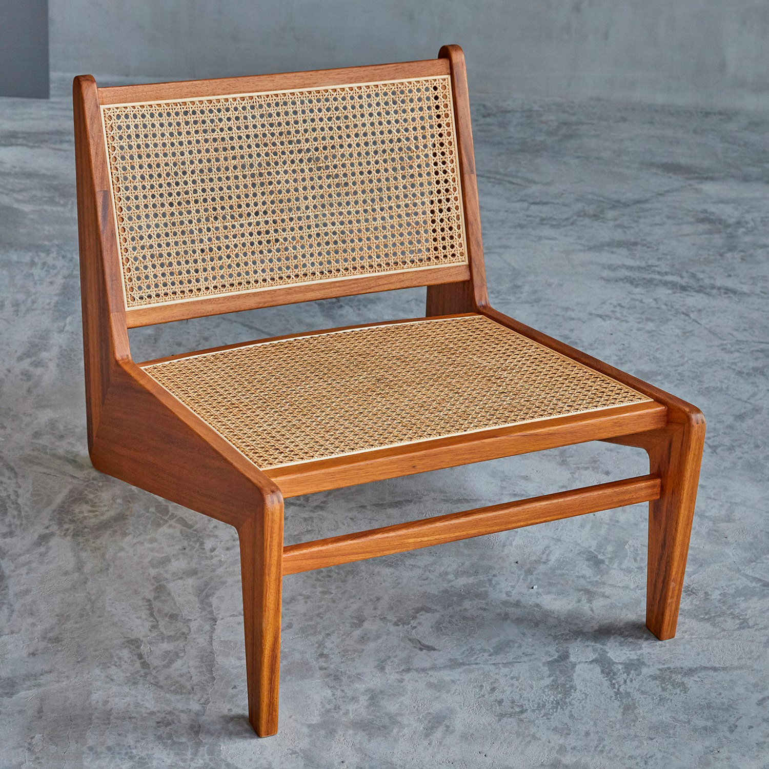 GFURN Amandine Lounge Chair - Black