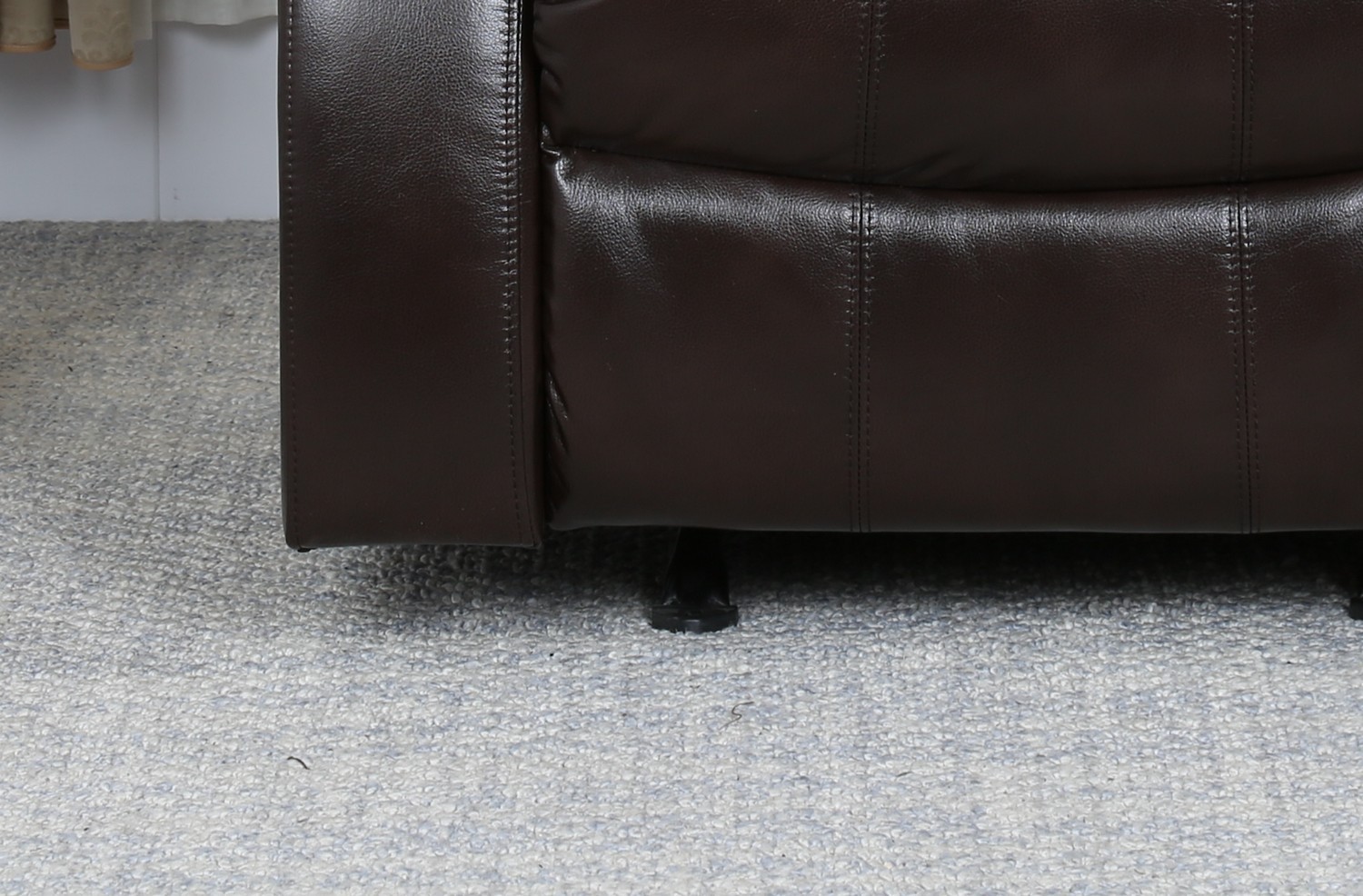GUF - 9393 Armchair in Brown, Leather Air