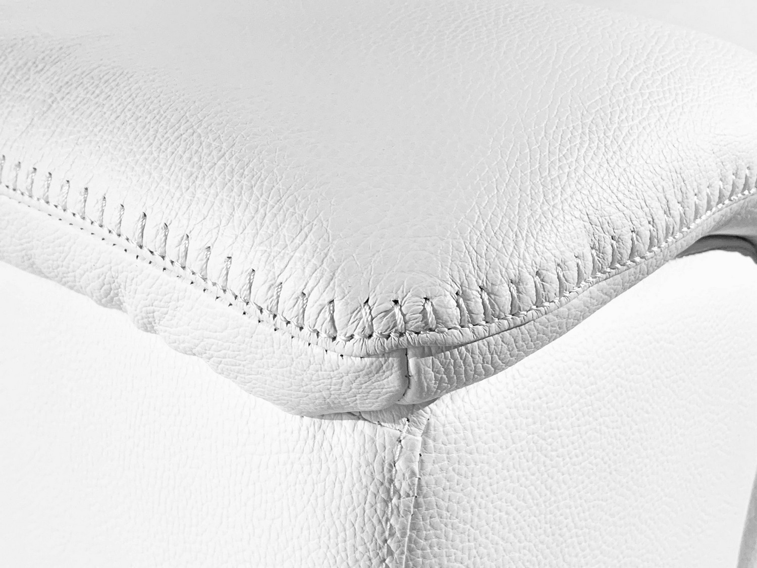 GUF 9762 3 Power Reclining 6pc Sectional with 1 Console - White, Genuine Italian Leather