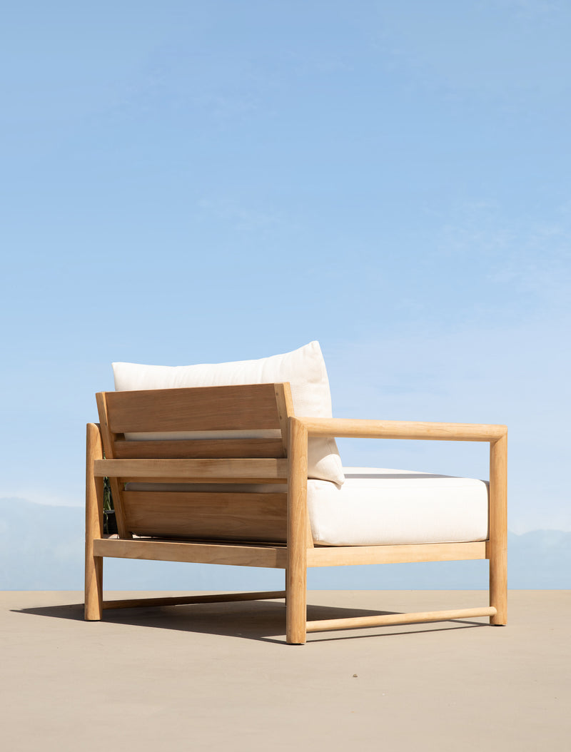 Harbour Breeze Xl Teak Stacking Sun Lounge in Teak Natural / Batyline White