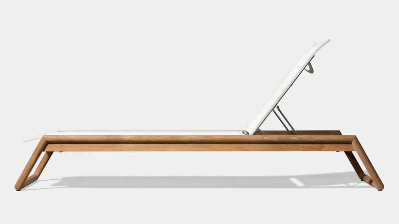 Harbour Breeze Xl Teak Stacking Sun Lounge in Teak Natural / Batyline White