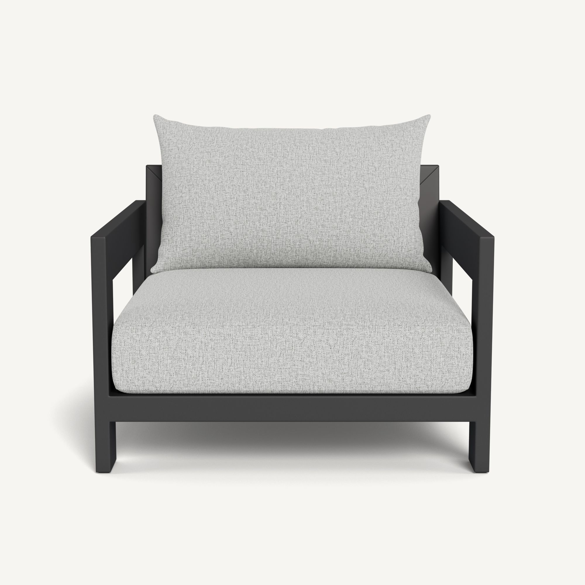 Harbour Hampton Lounge Chair - Aluminum Asteroid / Copacabana Sand / Batyline Silver