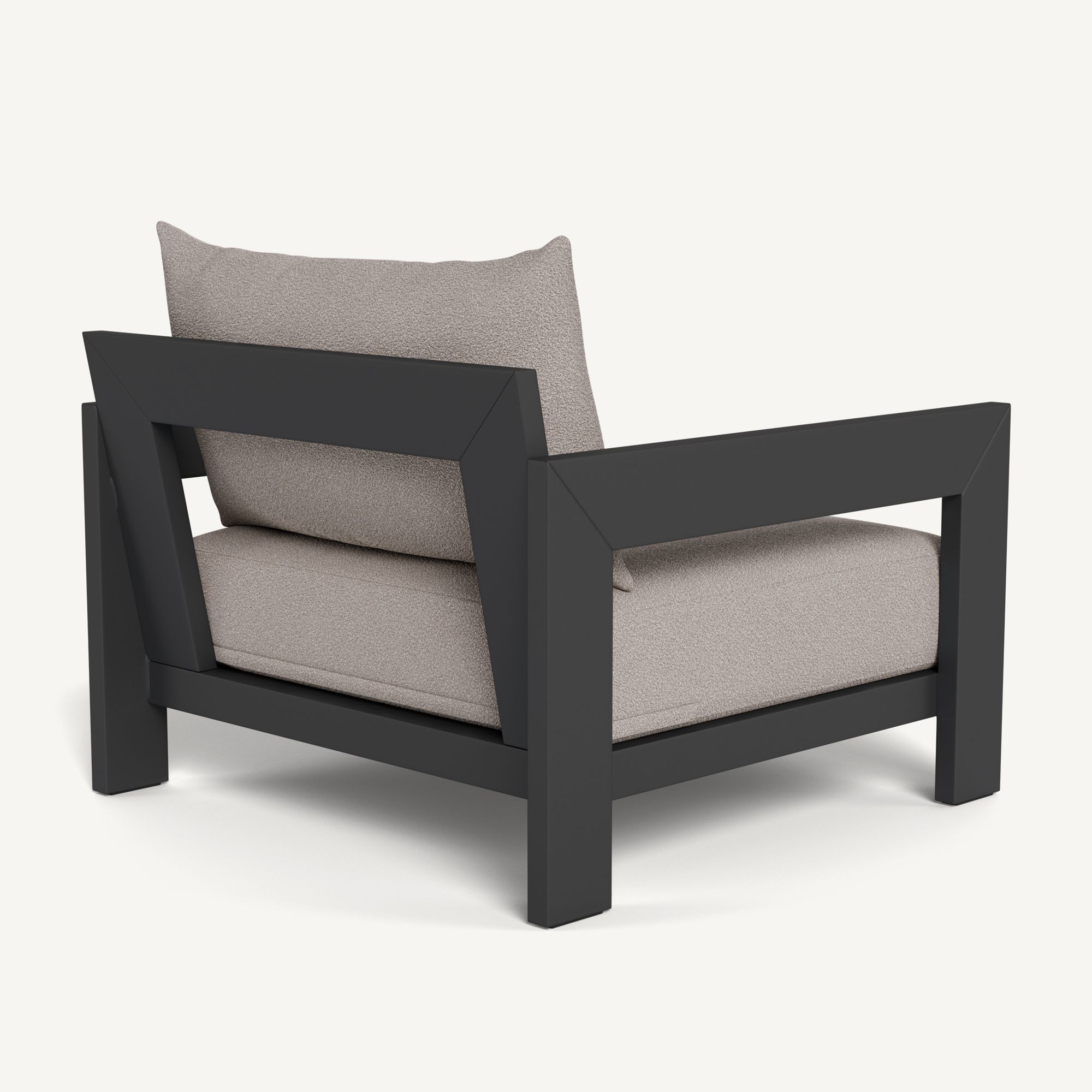 Harbour Hampton Lounge Chair - Aluminum Asteroid / Riviera Stone / Batyline Silver