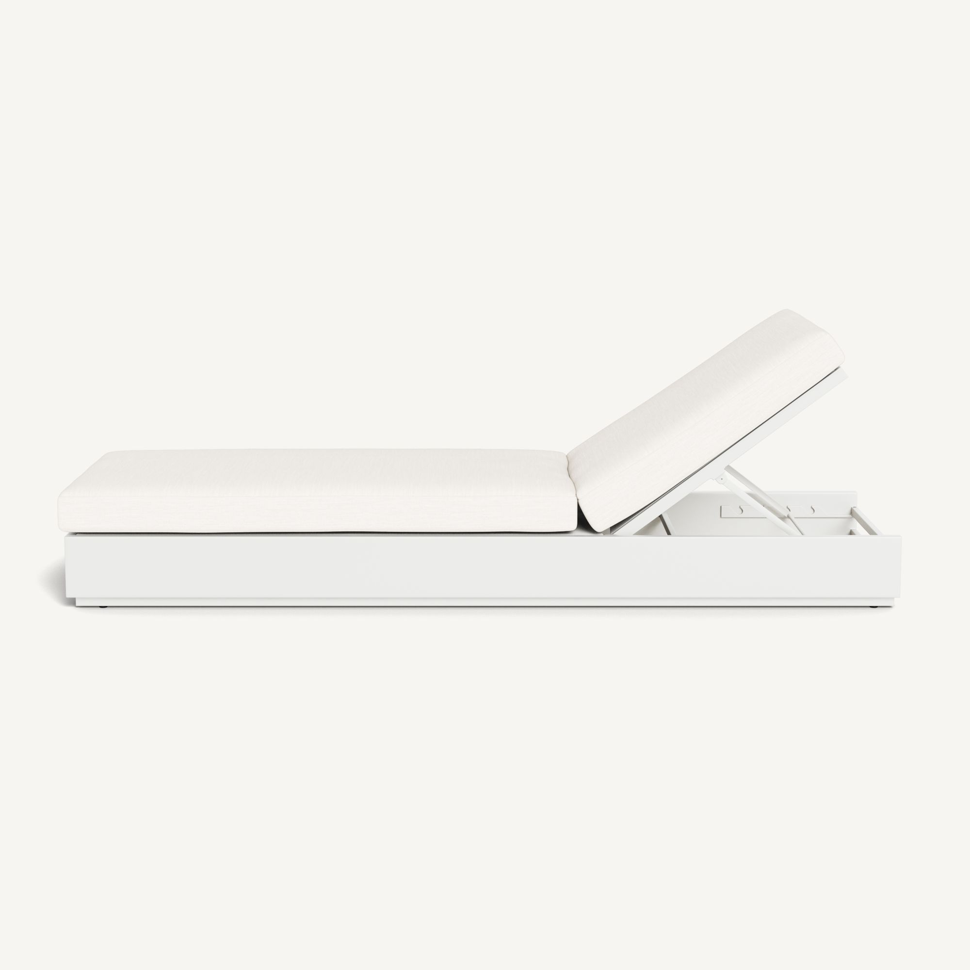 Harbour Hayman Sun Lounge - Aluminum White, Panama Blanco