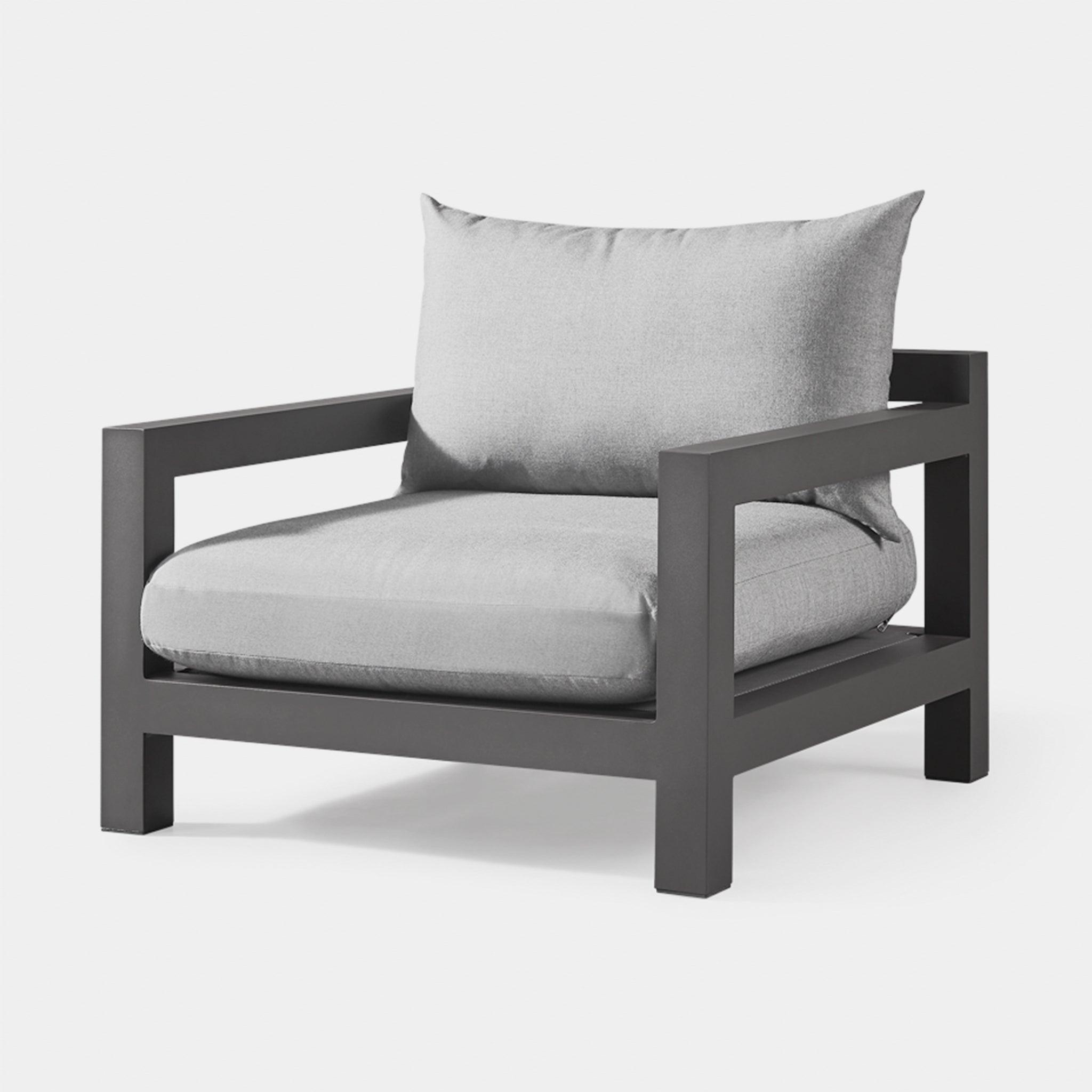 Harbour Pacific Aluminum Lounge Chair - Aluminum Asteroid / Panama Blanco / Batyline Silver