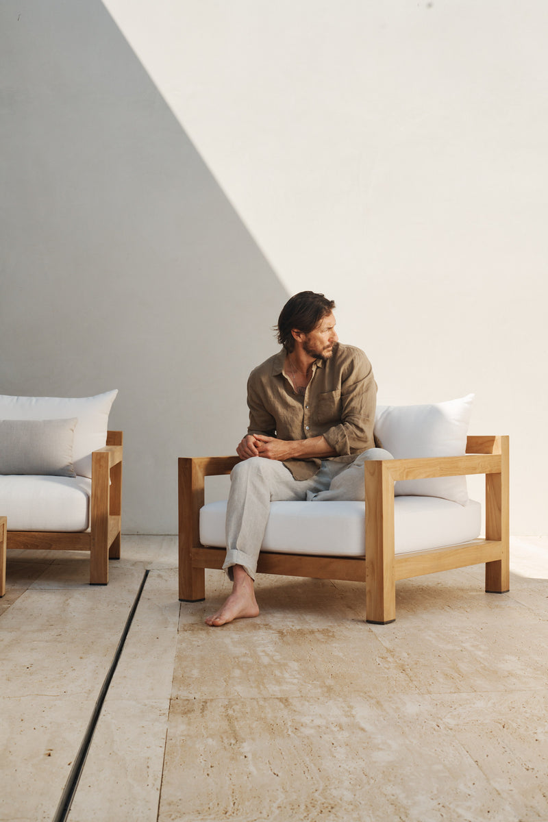 Harbour Pacific Teak Lounge Chair - Teak Charcoal / Copacabana Sand / Batyline Black