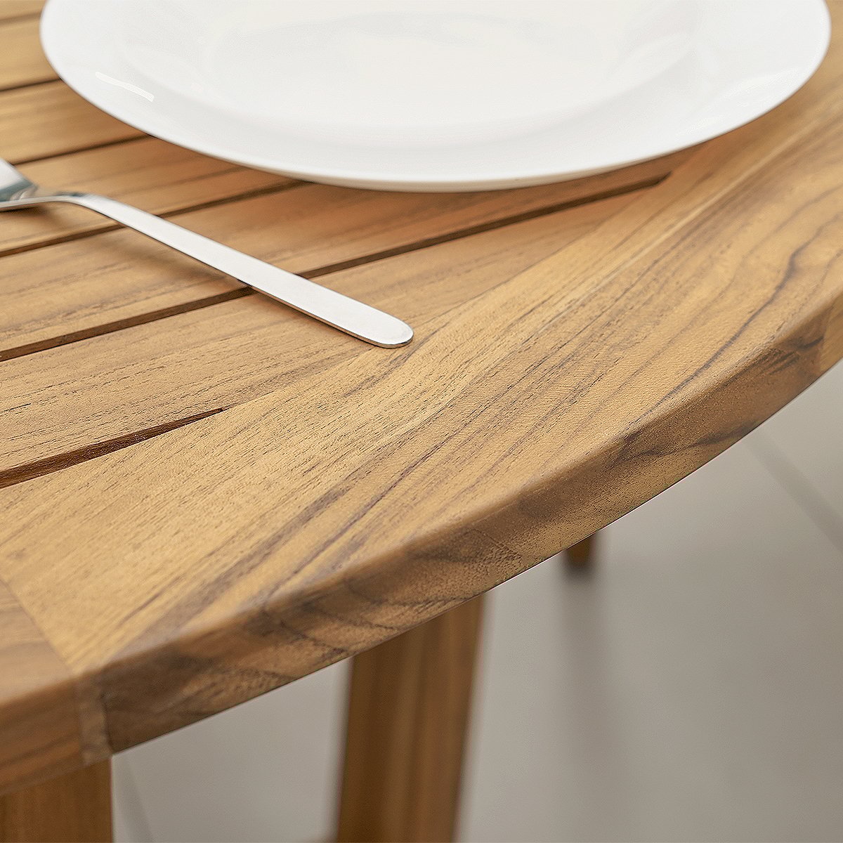 HMR - Modern Round Teak Wood 6 Person Outdoor Patio Dining Table in Natural