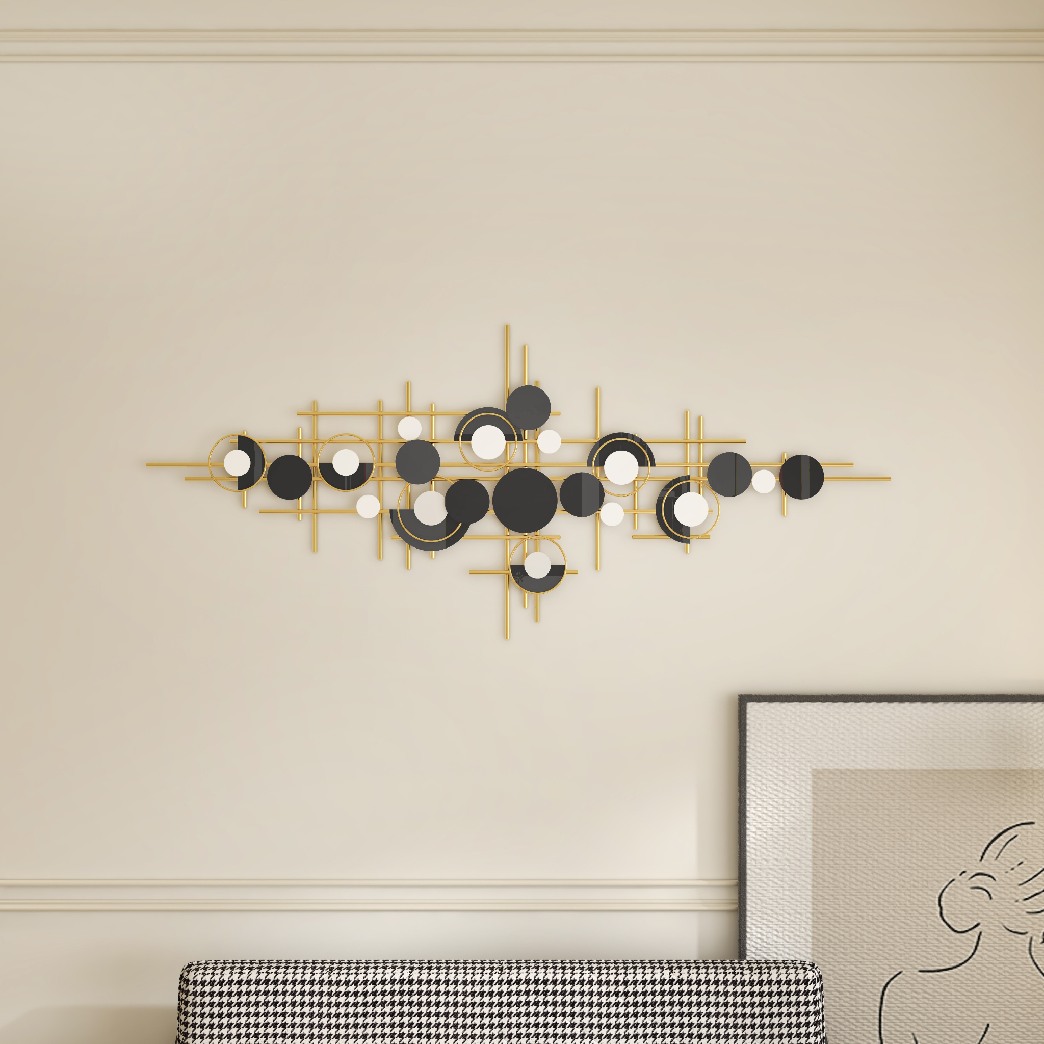 HMR - Modern Abstract Metal Wall Decor with Geometric Overlapping Design