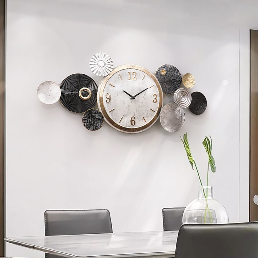 HMR - Modern Mute Metal Wall Clock with Distressed Multiple Round Shape