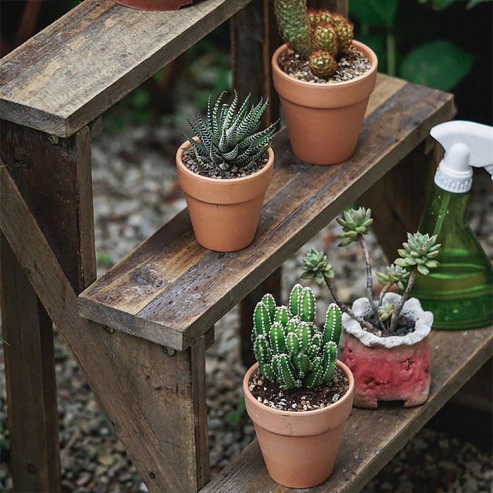 HMR - Wooden 3-Tier Plant Pots Stand for Outdoor in Distressed Brown