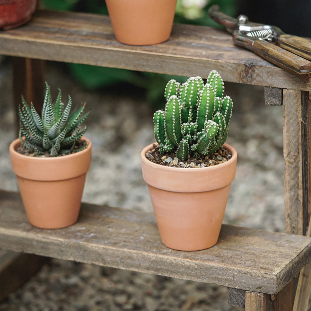 HMR - Wooden 3-Tier Plant Pots Stand for Outdoor in Distressed Brown
