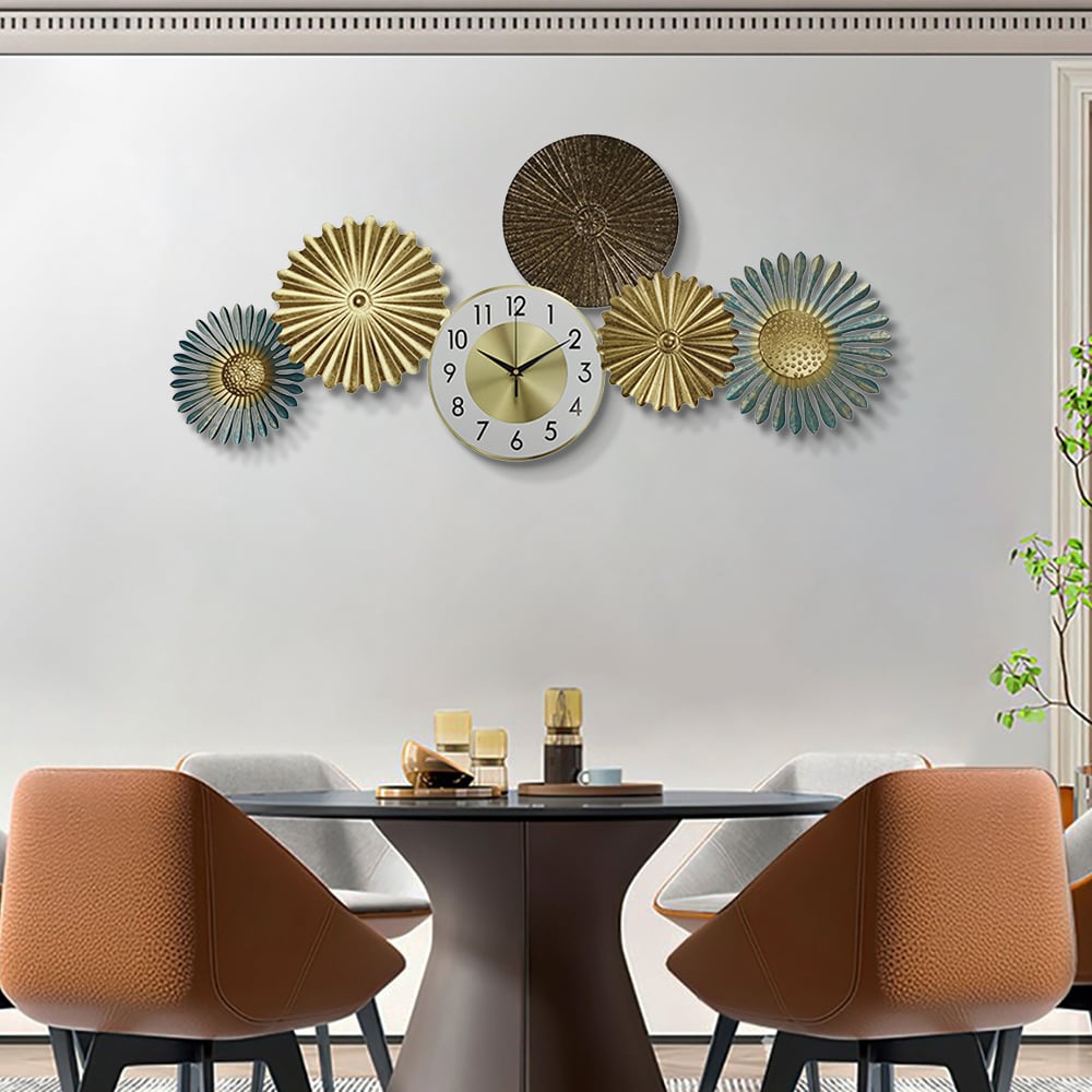 HMR - Modern Multi-Round Flowers Mute Wall Clock in Metal