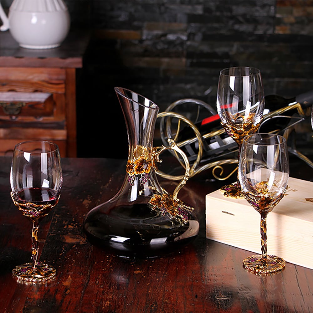 HMR - 5-Piece Red Wine Glass Set Exquisite Vintage Decanter