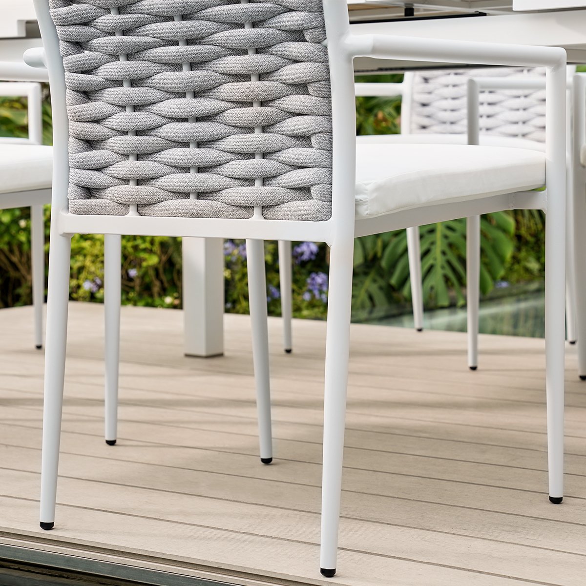 HMR - 7-Pieces Outdoor Patio Dining Set Extendable Aluminum & Wood-Plastic Table & Chairs Set