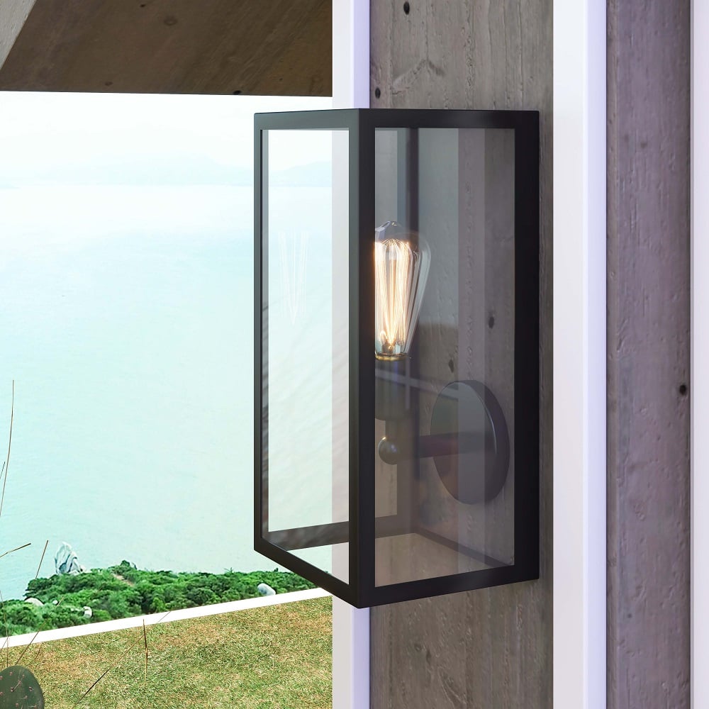 HMR - Square Single-Light Outdoor Wall Lantern in Matte Black, Metal