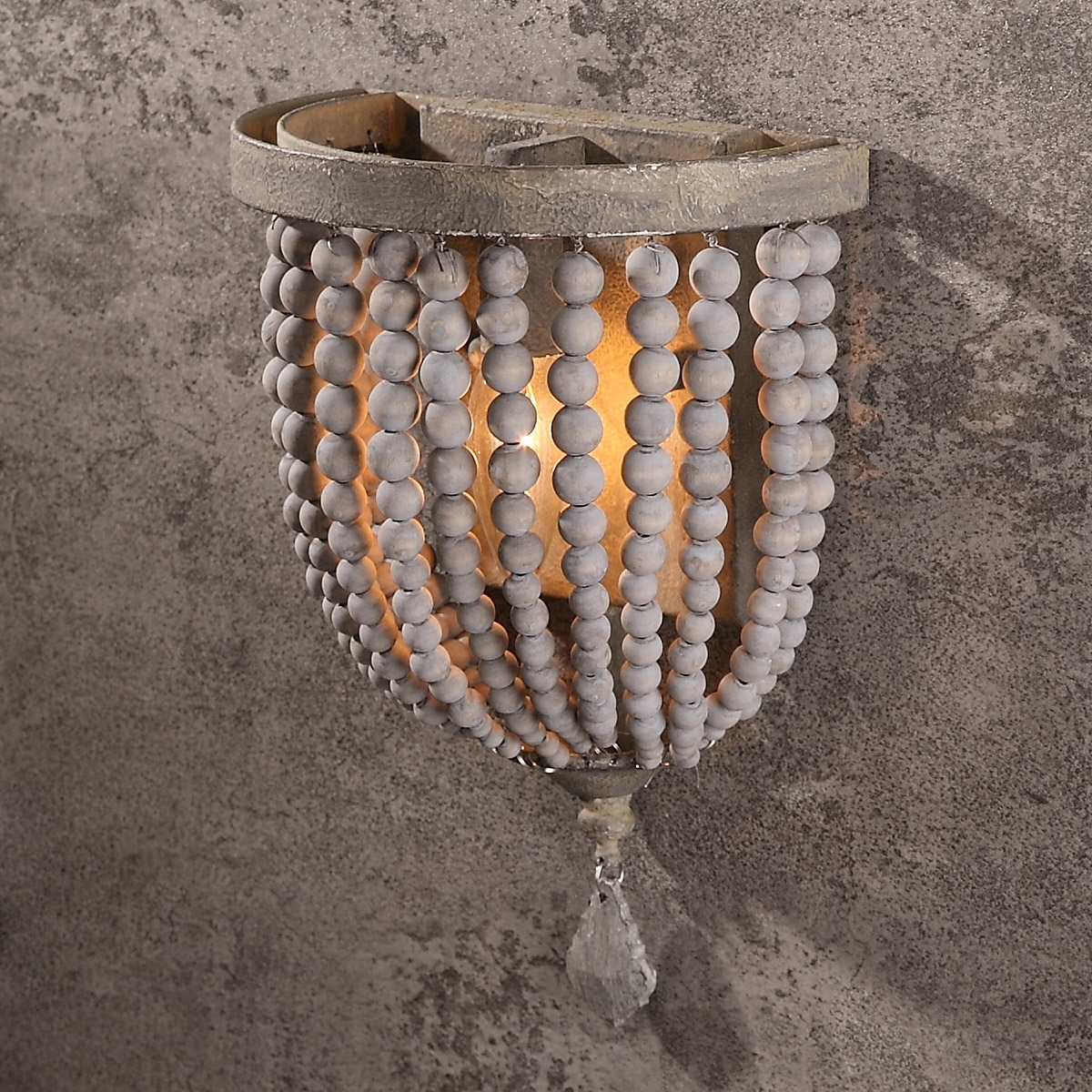 HMR - 1-Light Wall Sconce in Distressed Gray in Natural