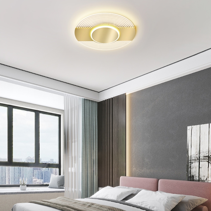 HMR - Round LED Flush Mount Light in Gold, Metal