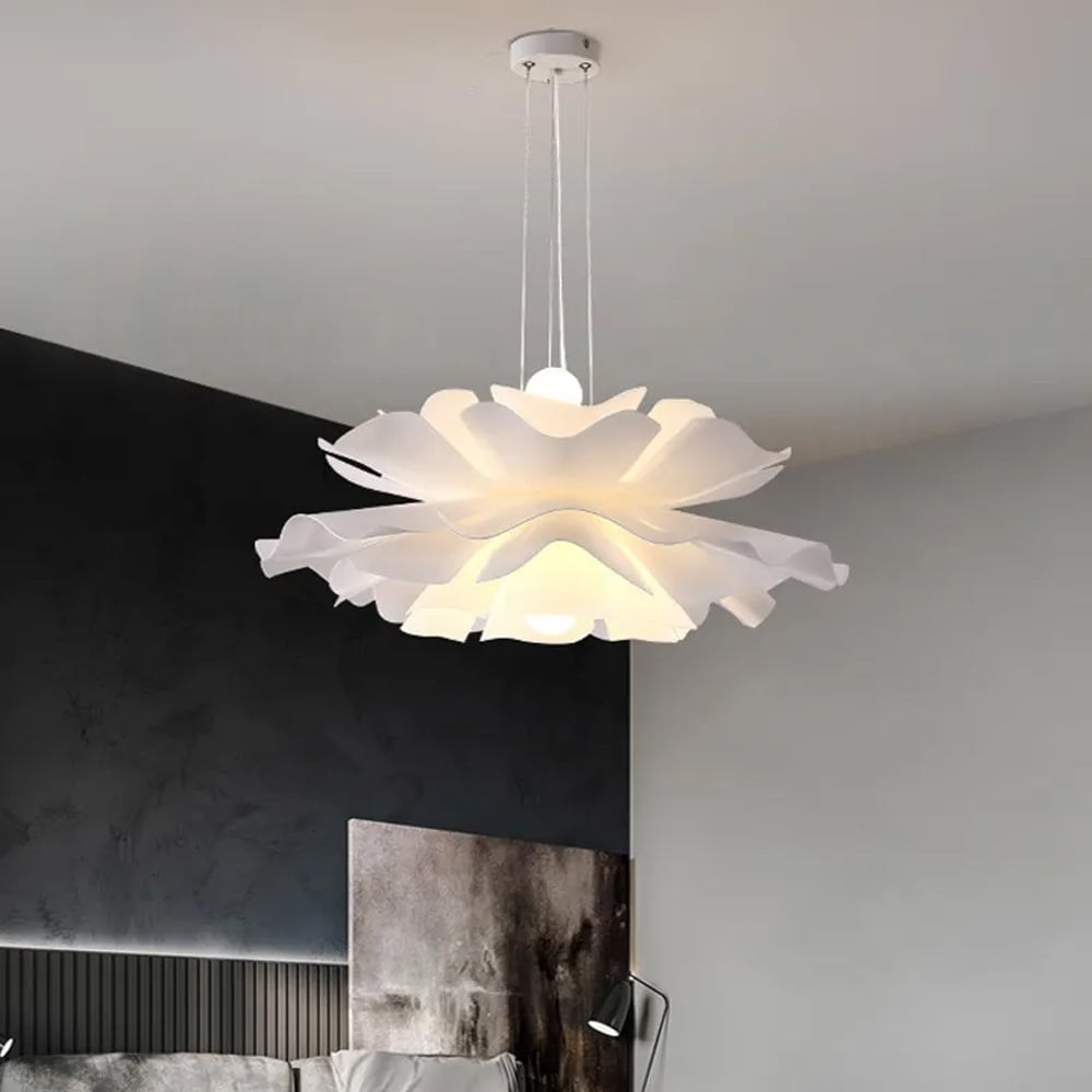 HMR - Acrylic Pendant Chandelier in Flower Shape in White
