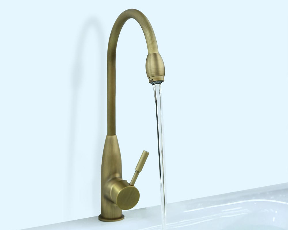 HMR - Stev Classic Goosenecked Single Handle 1-Hole Kitchen Faucet Solid Brass in Antique Brass