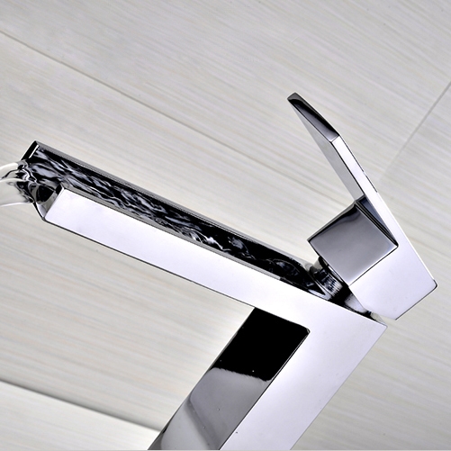 HMR - Fiego Polished Waterfall 1-Hole Faucet Sinks in Chrome