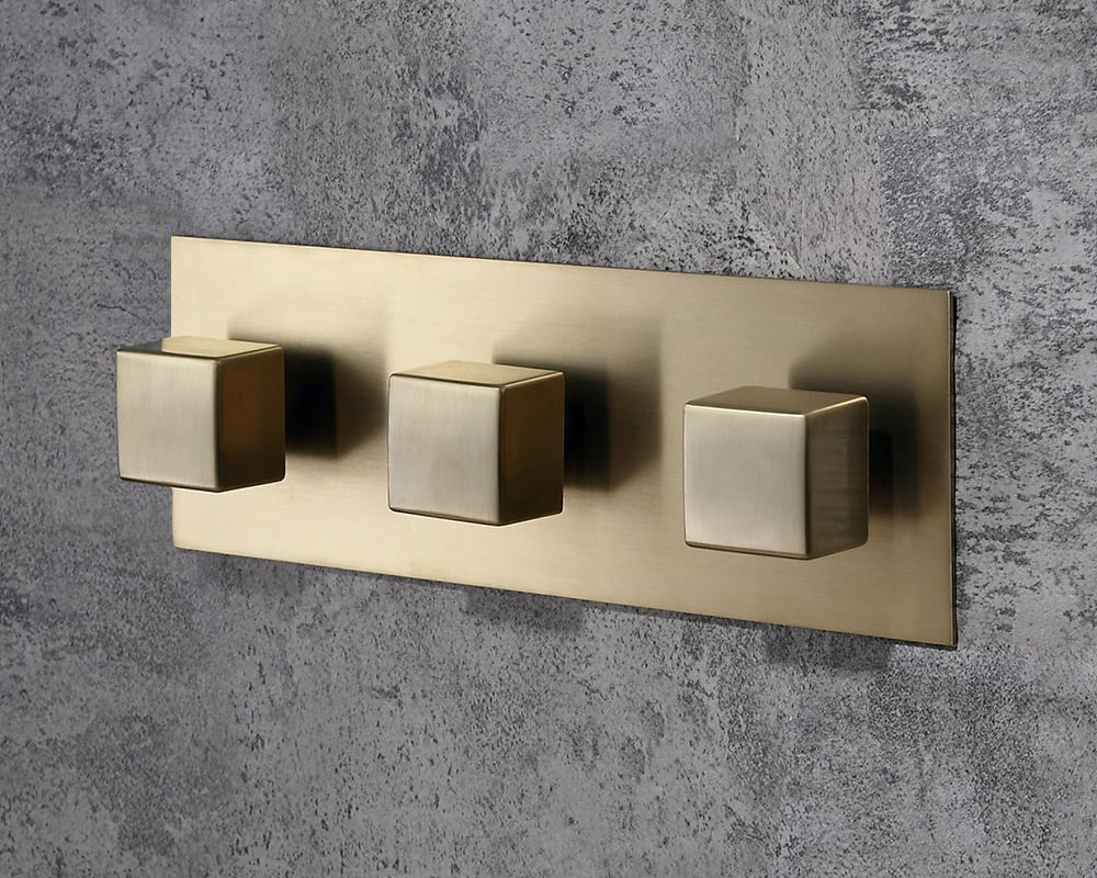 HMR - Moda 10" Wall-Mounted Rain Shower System with Waterfall Tub Spout