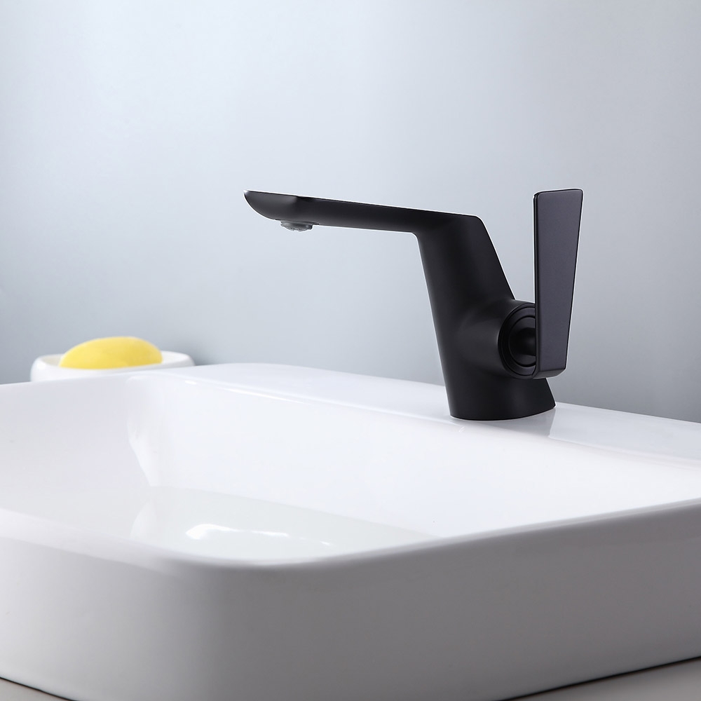 HMR - Contemporary Single Flat Handle One-Hole Solid Brass Bathroom Sink Faucet in Black