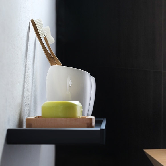 HMR - Tierney Wall-Mounted Stainless Steel Bathroom Shelf in Matte Black
