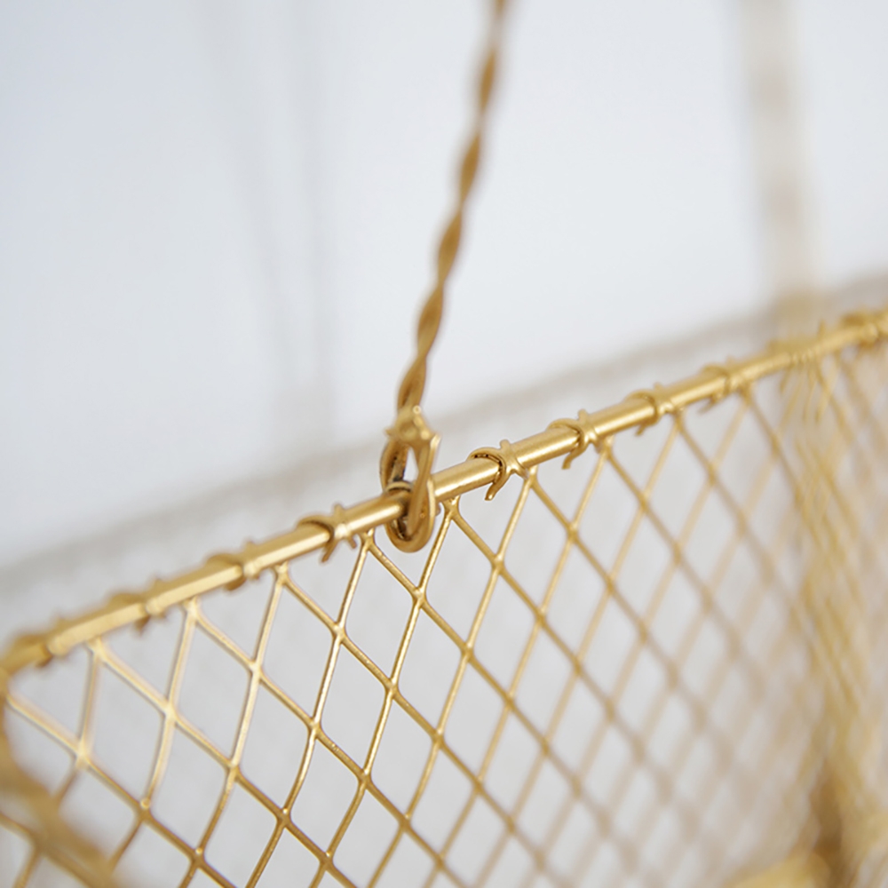 HMR - Metal Magazine Rack with Handle in Gold