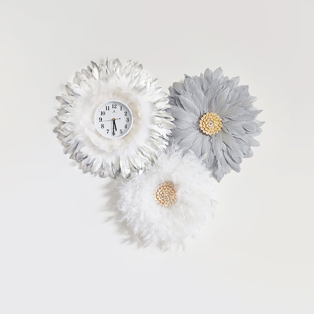 HMR - 3-Piece Boho Macrame Feather Wall Clock Round Wall Flower Set White & Gray