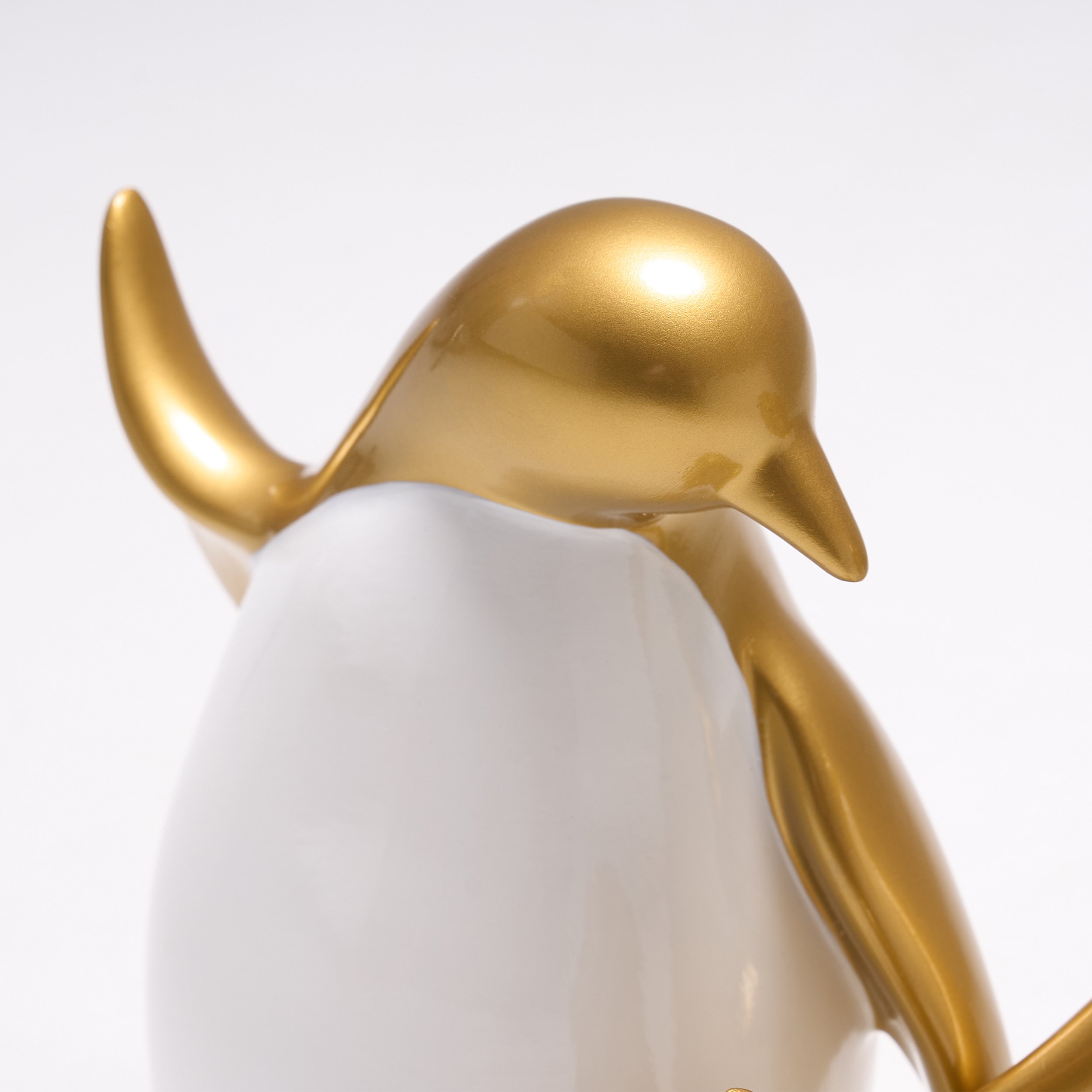 HMR - Modern Desktop White & Gold Penguins Set of 3