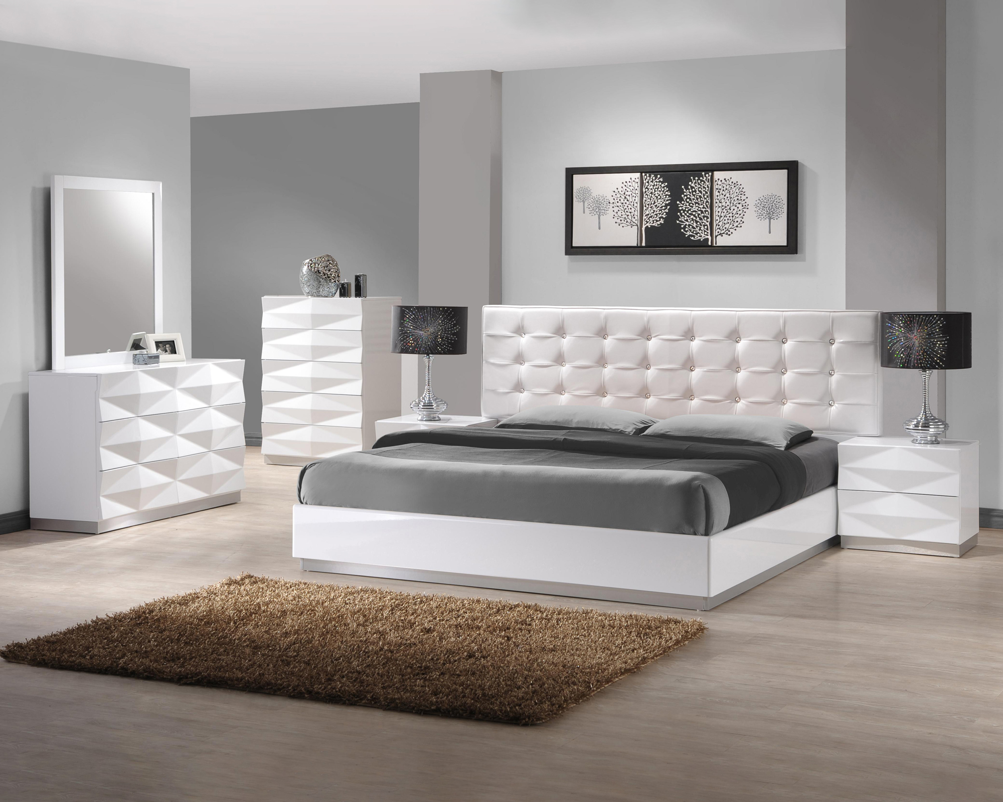 J&M Verona Queen Size Bed - White