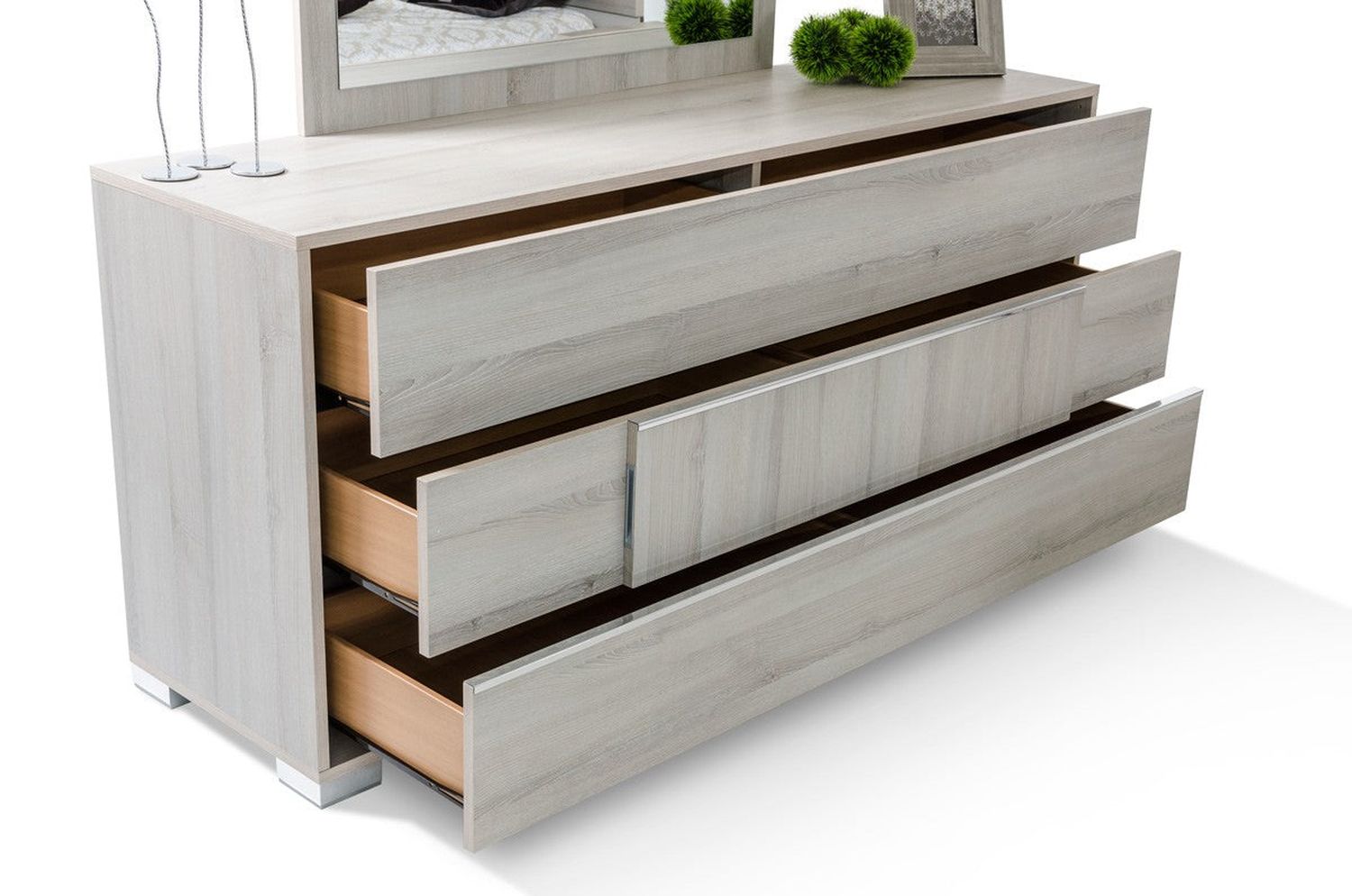 Jubilee - Erica Modern Bedroom Set