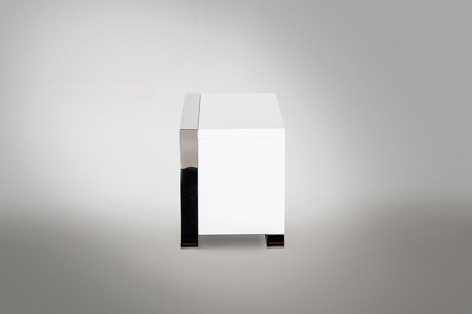 Image may differ from actual product color and configuration.