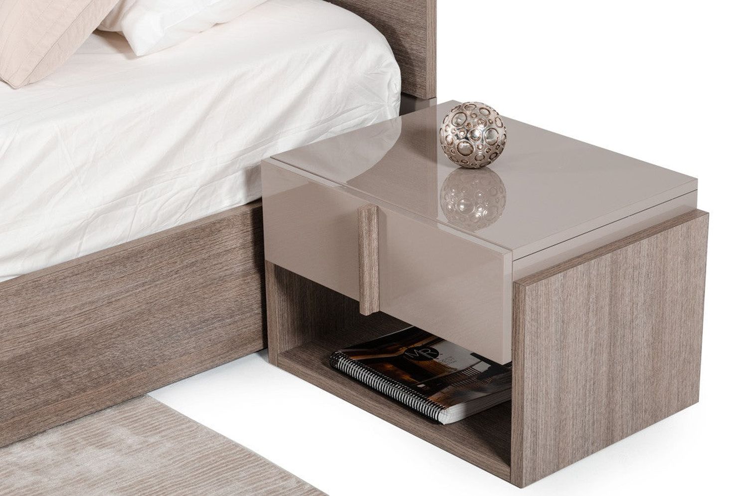 Jubilee - Gisele Modern Bedroom Set