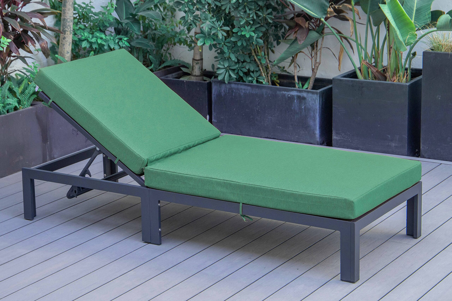 LeisureMod Chelsea Modern Outdoor Black Chaise Lounge Chair with Cushions - Green