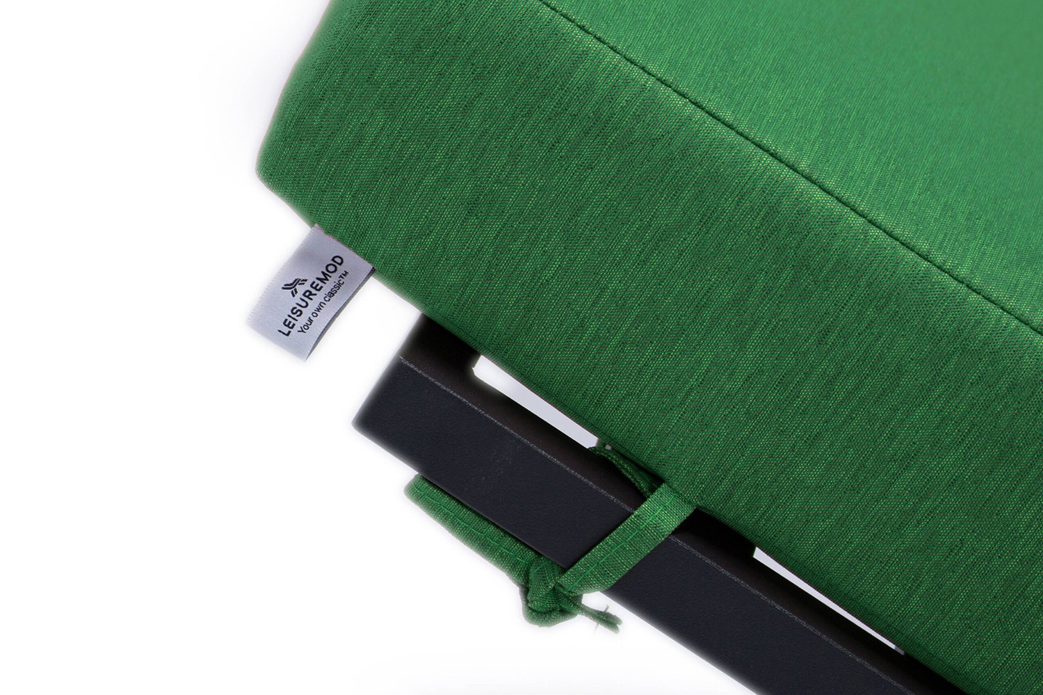 LeisureMod Chelsea Modern Outdoor Black Chaise Lounge Chair with Cushions - Green