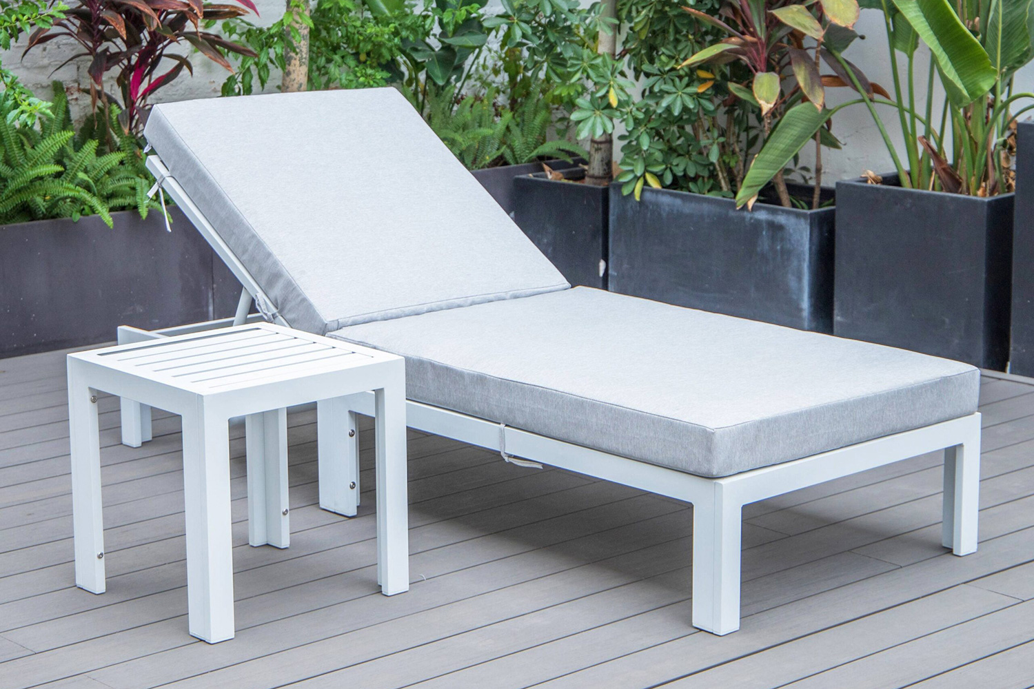 LeisureMod Chelsea Modern Outdoor White Chaise Lounge Chair with Side Table and Cushions - Light Gray