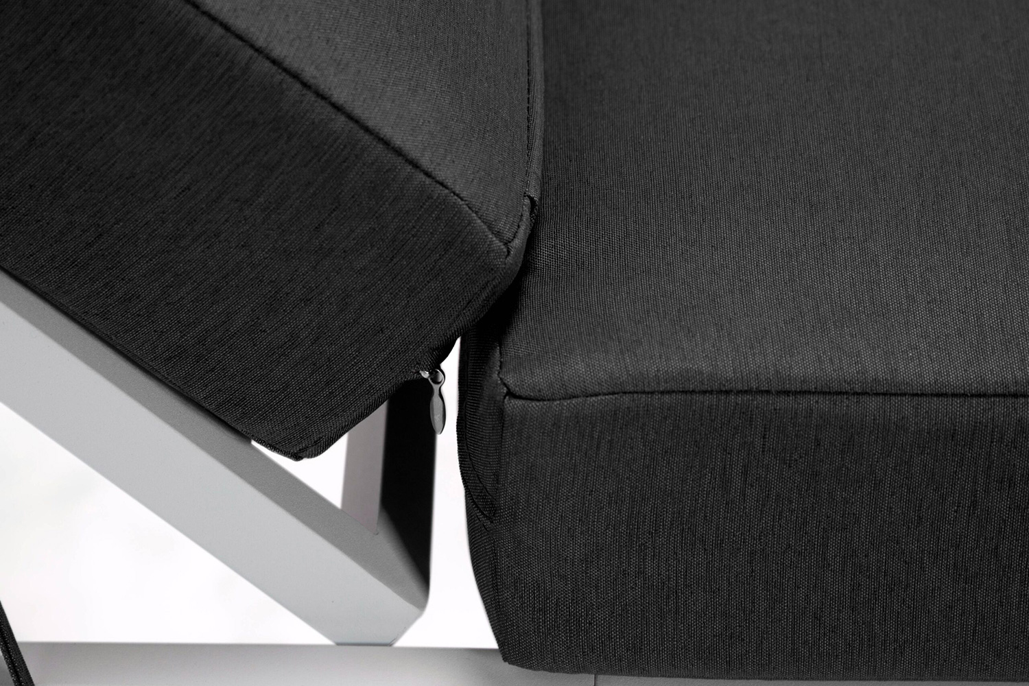 LeisureMod Chelsea Modern Outdoor White Chaise Lounge Chair with Cushions - Black
