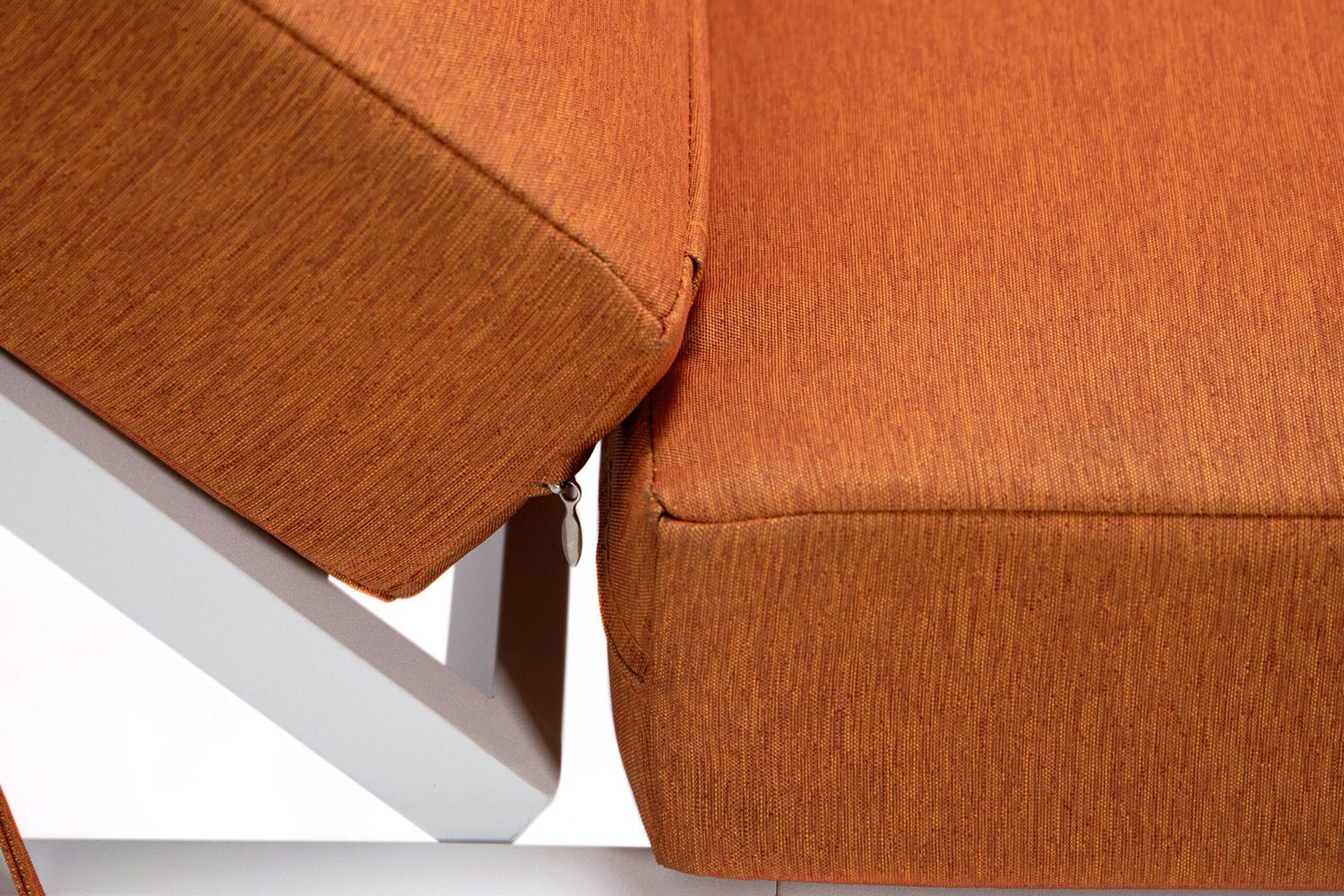 LeisureMod Chelsea Modern Outdoor White Chaise Lounge Chair with Cushions - Orange