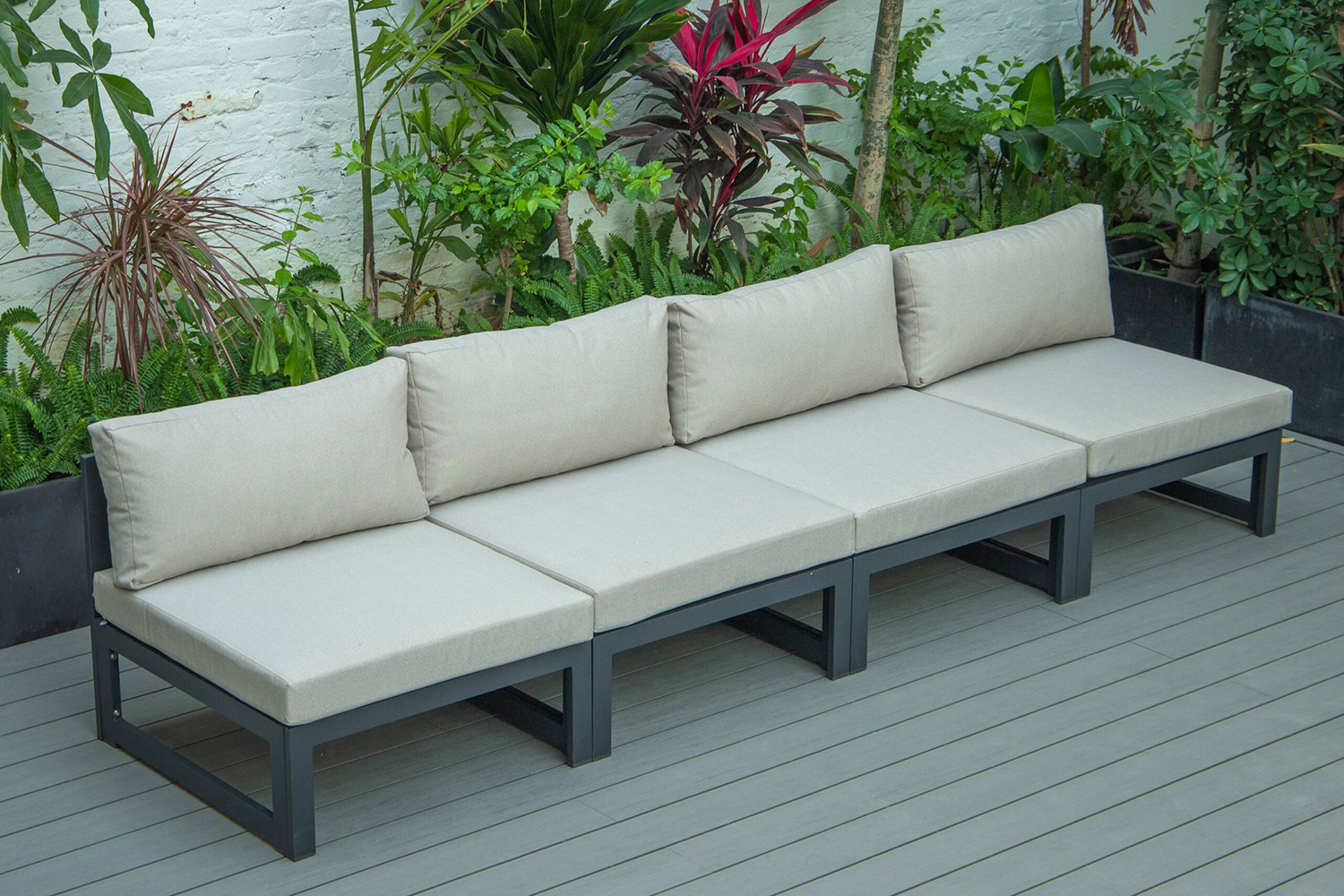 LeisureMod Chelsea 4-Piece Middle Patio Chairs Black Aluminum with Cushions - Beige