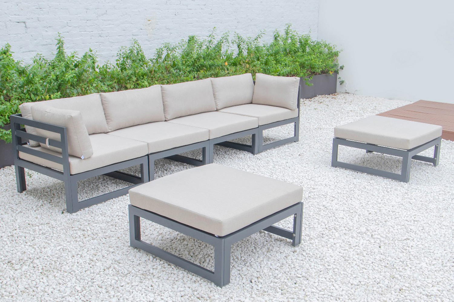 LeisureMod Chelsea 6-Piece Patio Ottoman Sectional Black Aluminum with Cushions - Beige