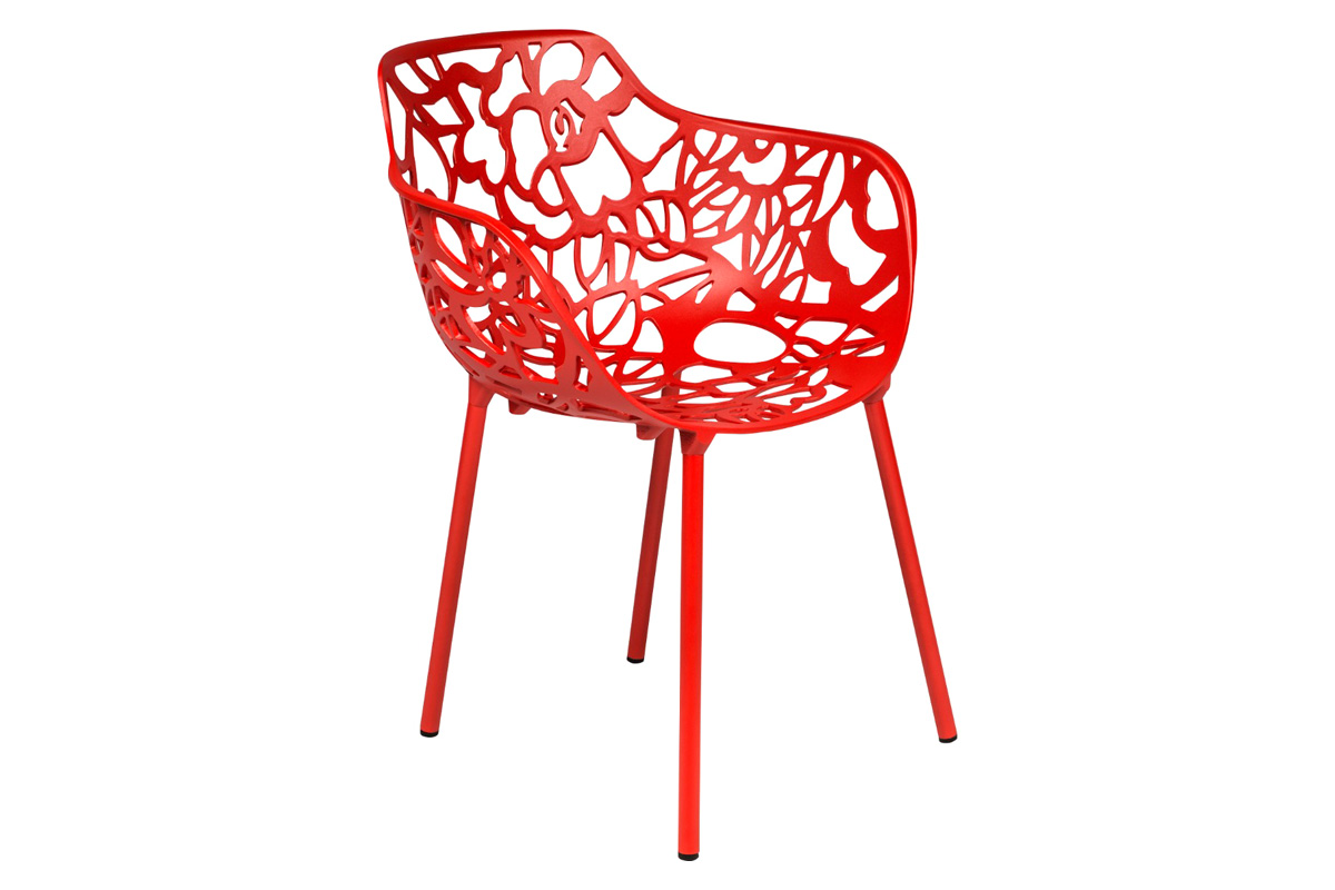 LeisureMod Devon Modern 3-Piece Aluminum Patio Dining Set with Dining Table and 2 Stackable Flower Design Arm Chairs - Red