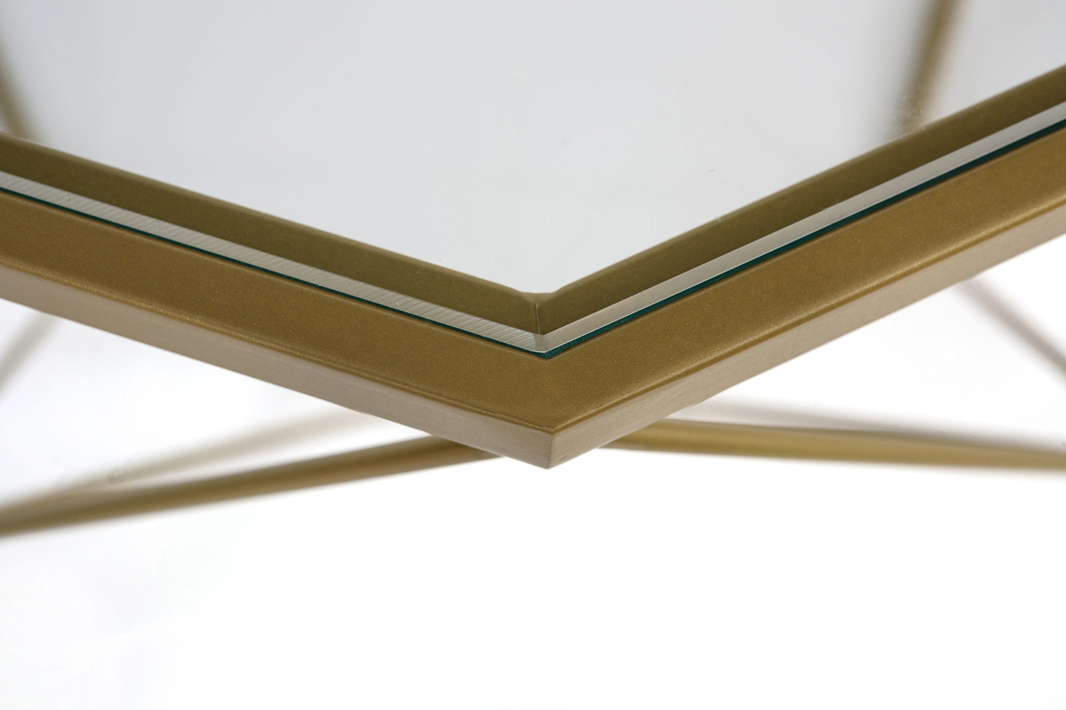 LeisureMod Malibu Modern Octagon Glass Top Coffee Table with Gold Metal Base - Gold