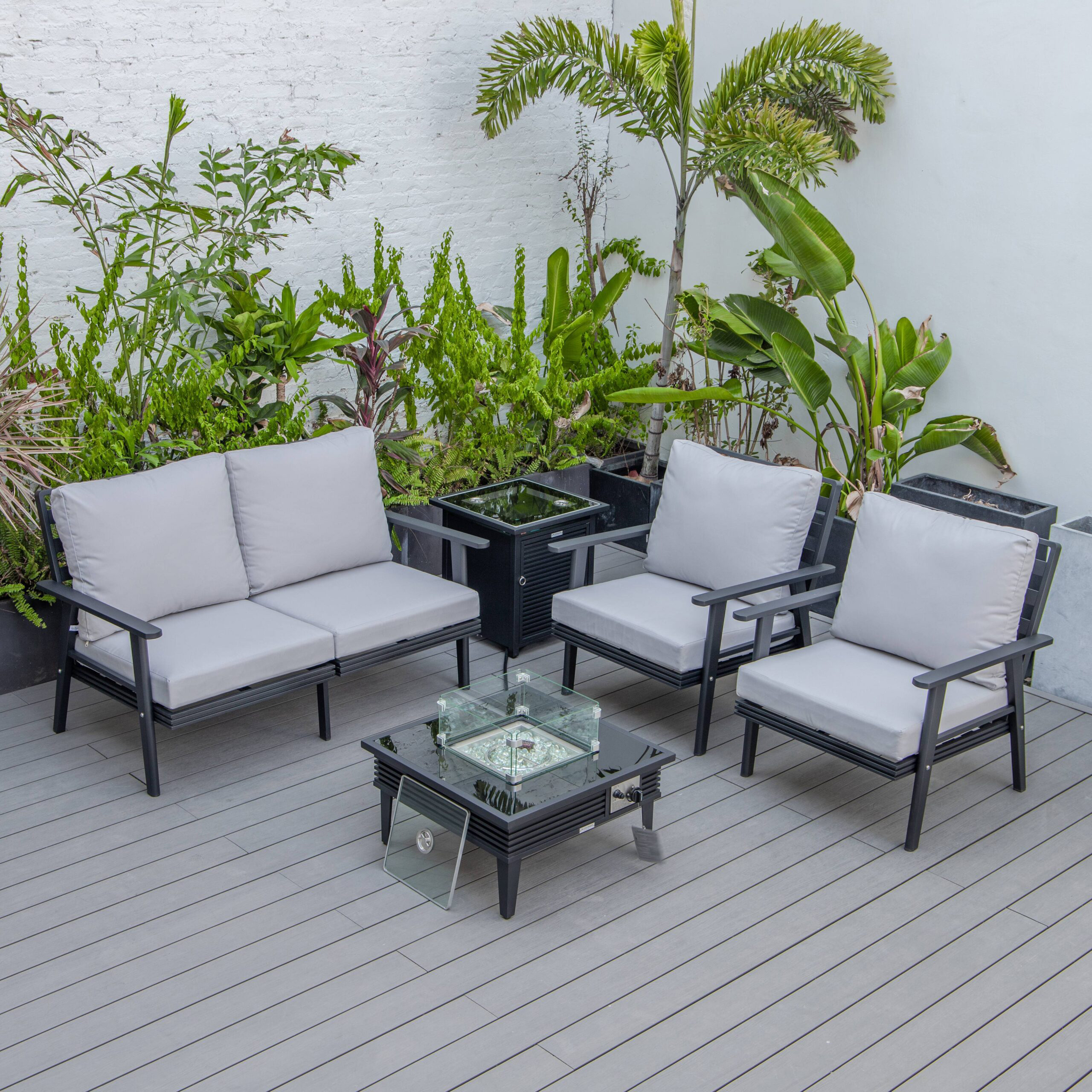 LeisureMod Walbrooke Modern Black Patio Conversation With Square Fire Pit With Slats Design & Tank Holder - Light Gray