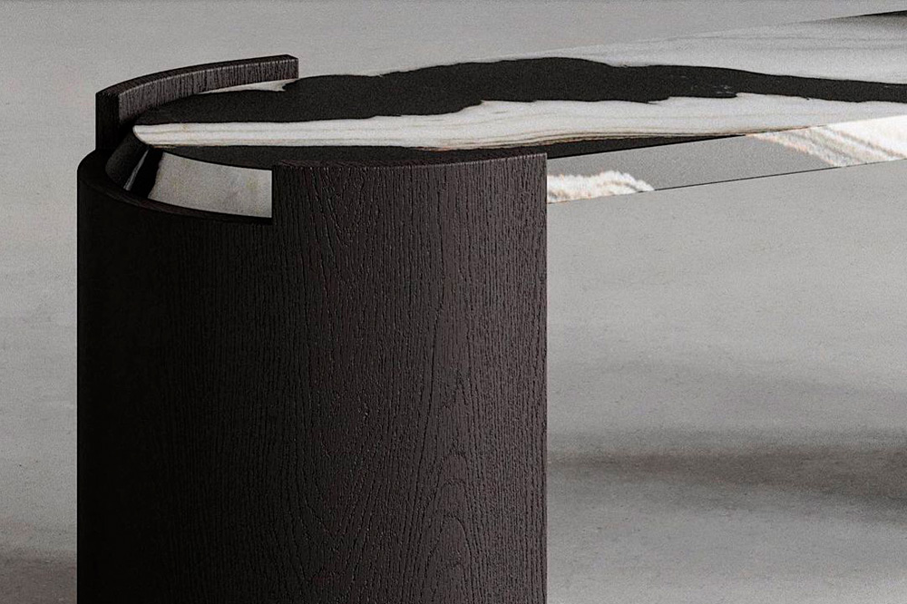 Madina Tsarikaeva - Antiquite Table