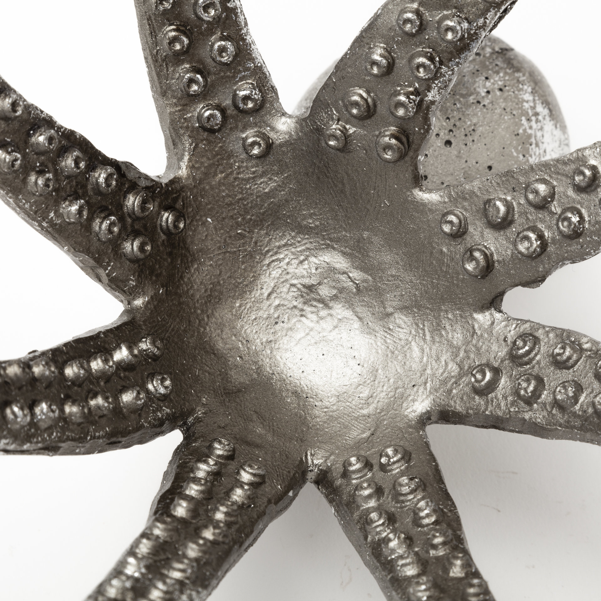 Mercana - Strafford Object in Silver, Resin